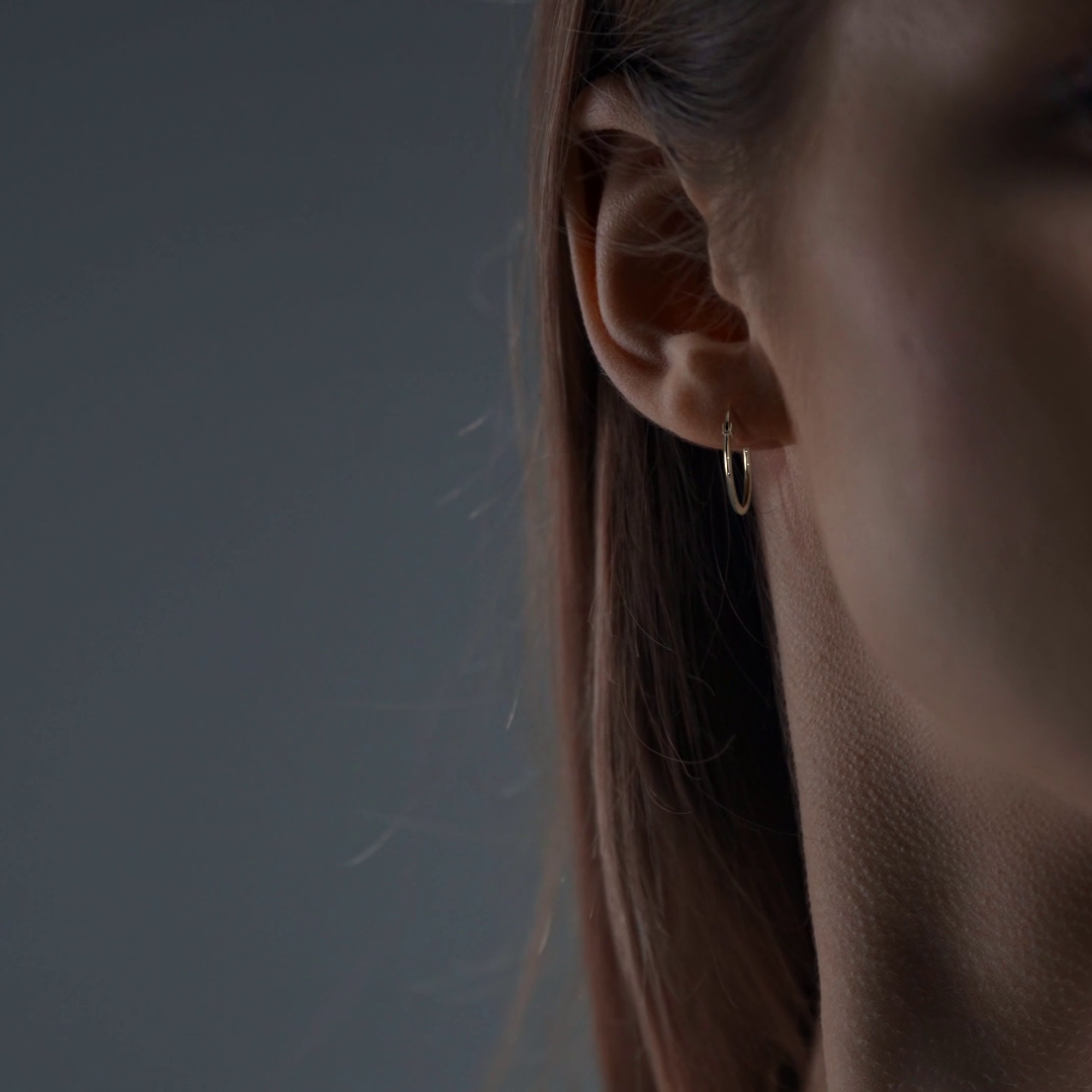 Arete Arracada Lisa Para Mujer De Oro Puro De 14k