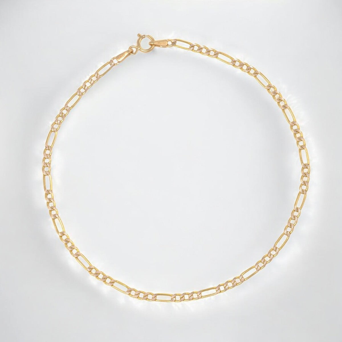 Pulsera Italiana Figaro Pave De 10 Quilates 2.4mm, 21.5 Cm
