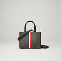 Tommy Hilfiger Mini Tote Crossbody — Caqui Monograma TH Allover y Franja Tricolor
