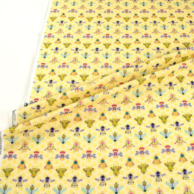 1/2 metro de Abejas sobre Amarillo Jardín Curioso Dear Stella