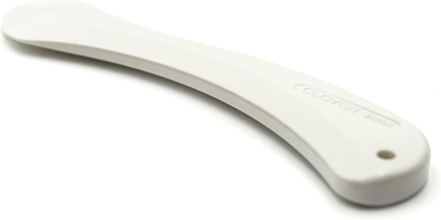 Marcador blanco y espátula para tela Hera Clover