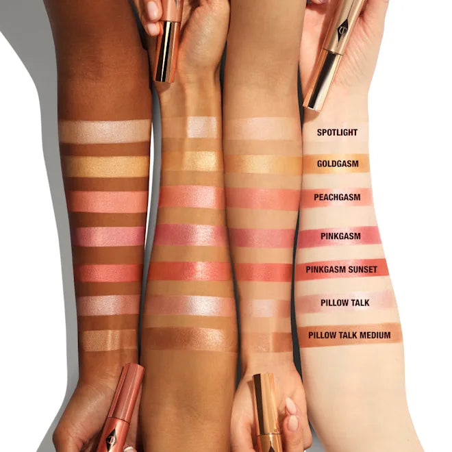 Iluminador Líquido Beauty Light Wand | Charlotte Tilbury® Tono Peachgasm, Glow Natural y Radiante