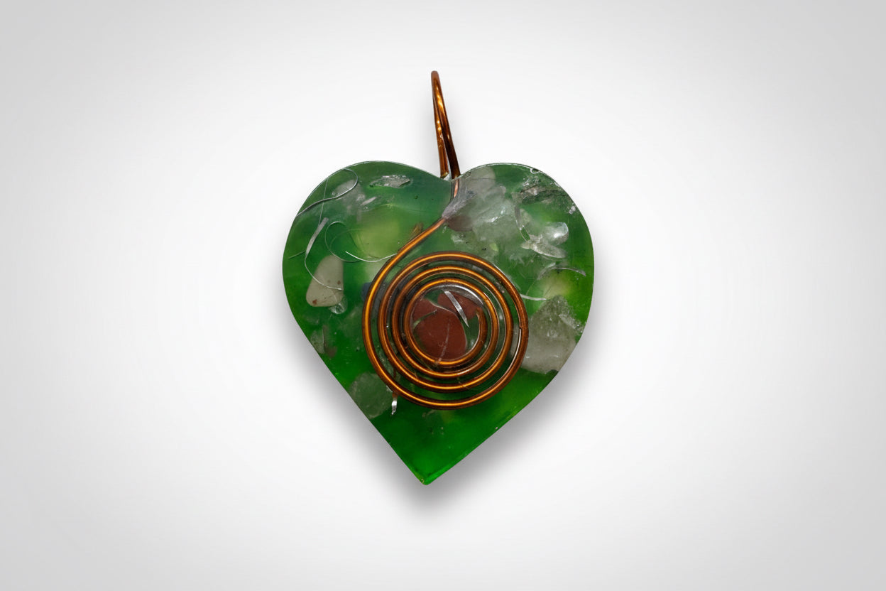 Orgonita Colgante Corazon Dije Amuleto Limpia La Energía