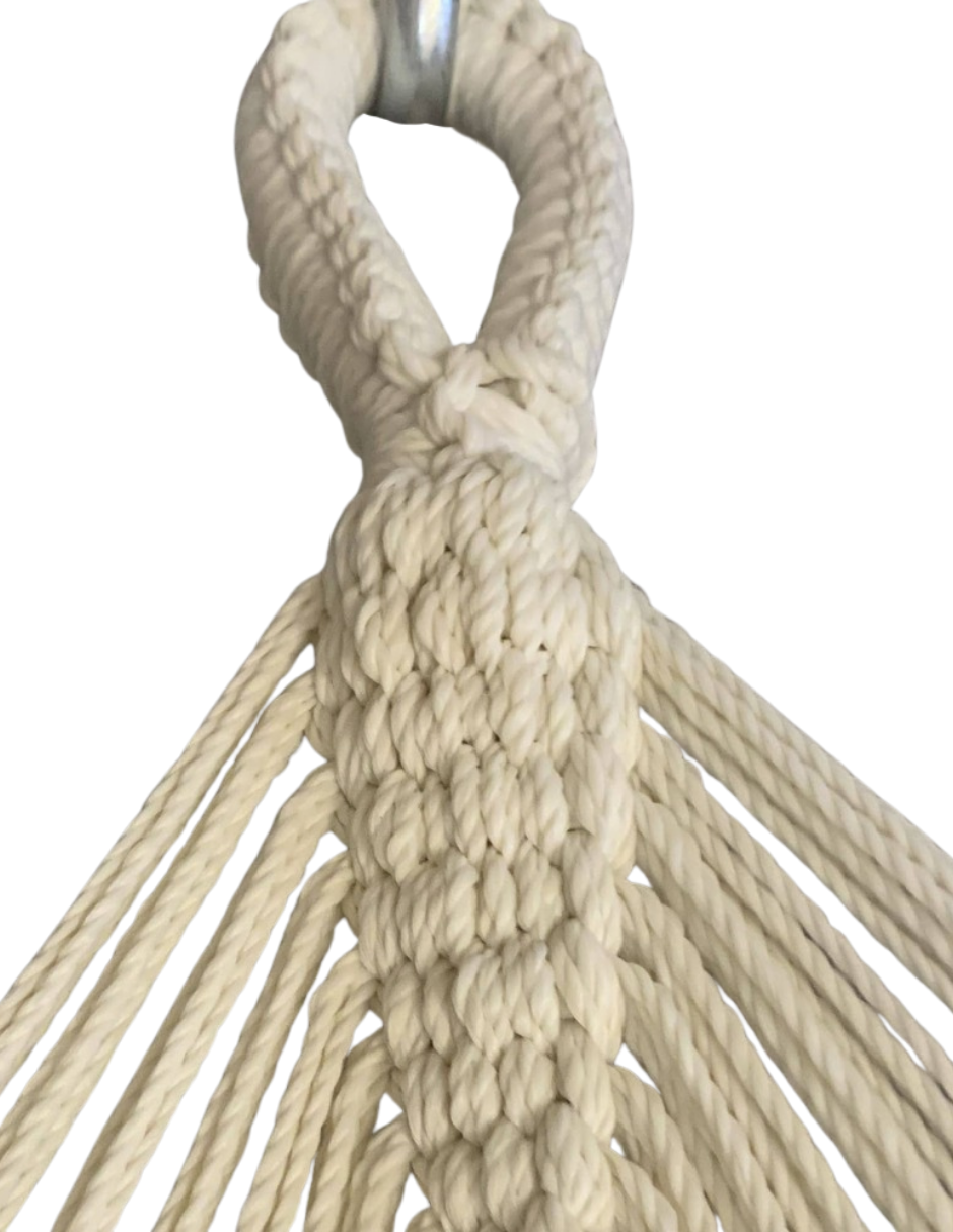 Curva de Tela con Pompones