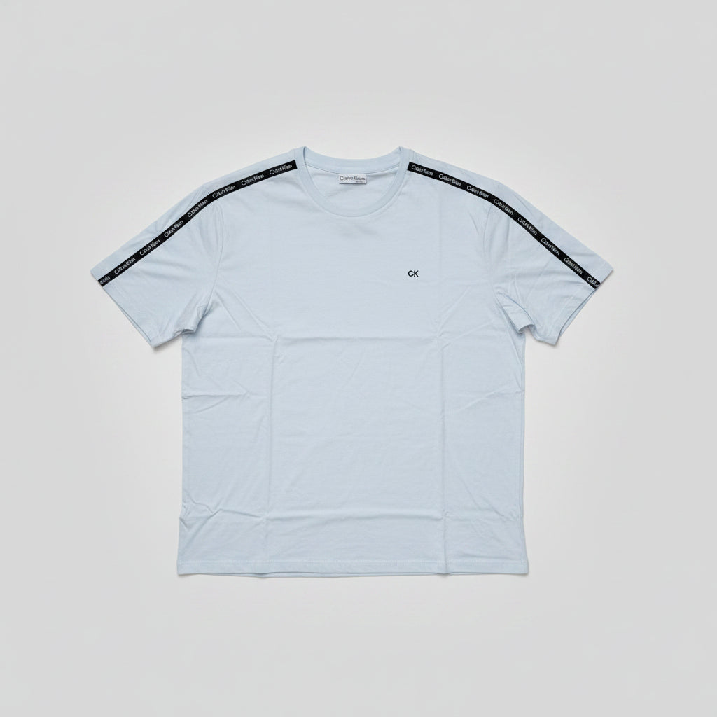 Playera Calvin Klein Caballero | Azul Cielo con Bandas CK Laterales | Talla XL