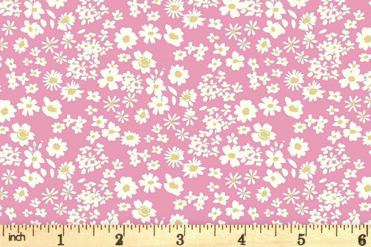 1/2 metro de Mini Margaritas blancas sobre rosa Flores Lewis & Irene