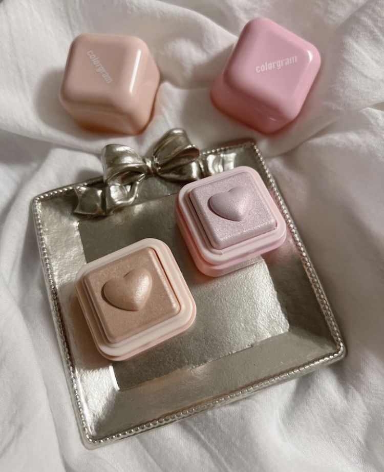 colorgram -  milk bling heartlighter