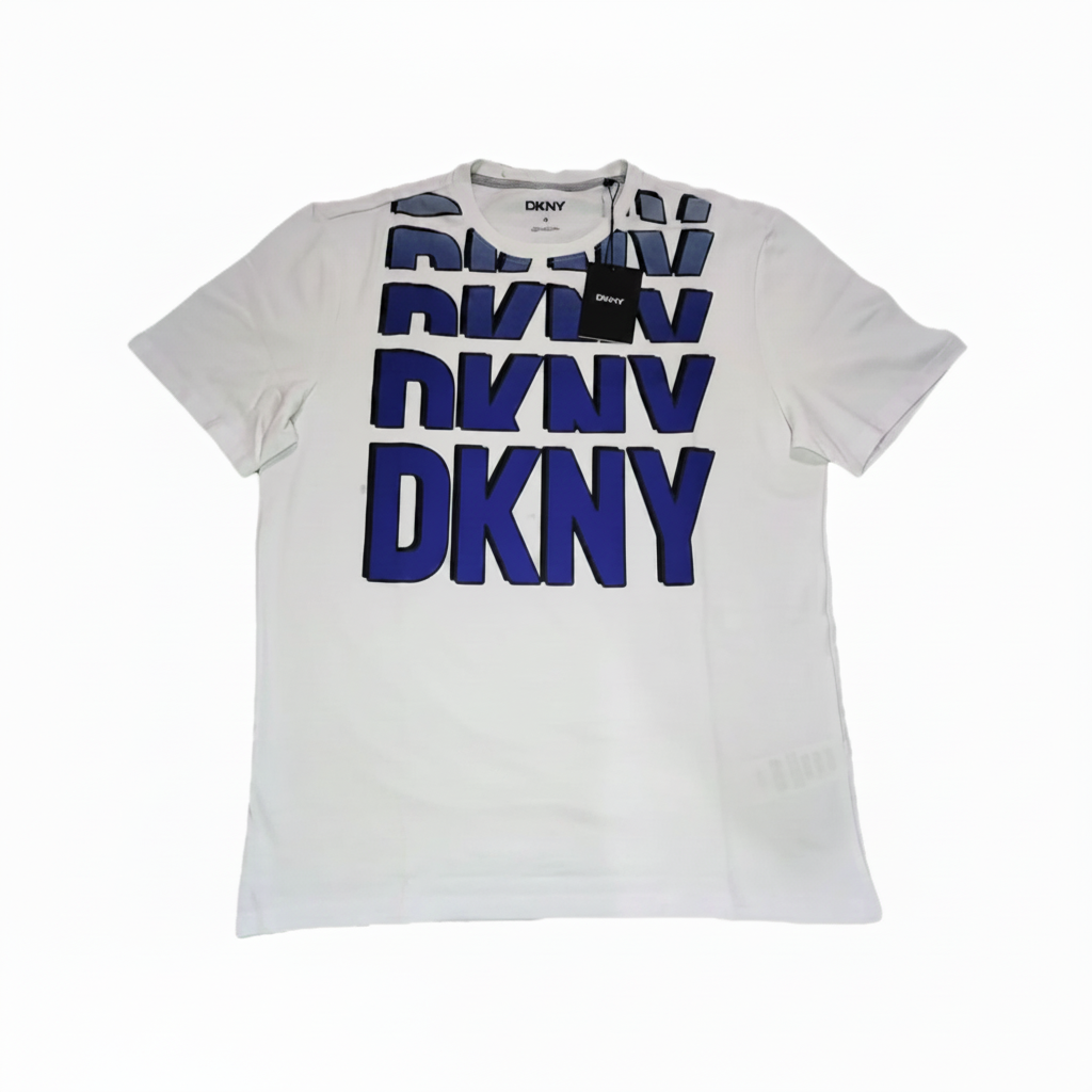 Playera DKNY Blanca Logo Degradado Azul Fondo Blanco 1:1